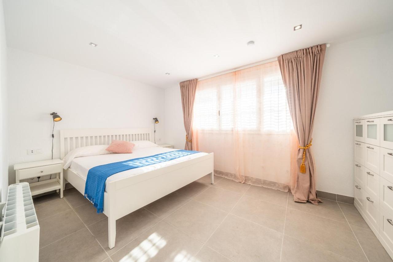 Villa Deborah L' Escala Bagian luar foto
